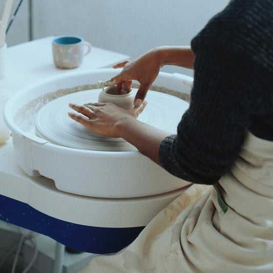 EVENING WHEEL THROWING CLASS pottery class YONOBI classes