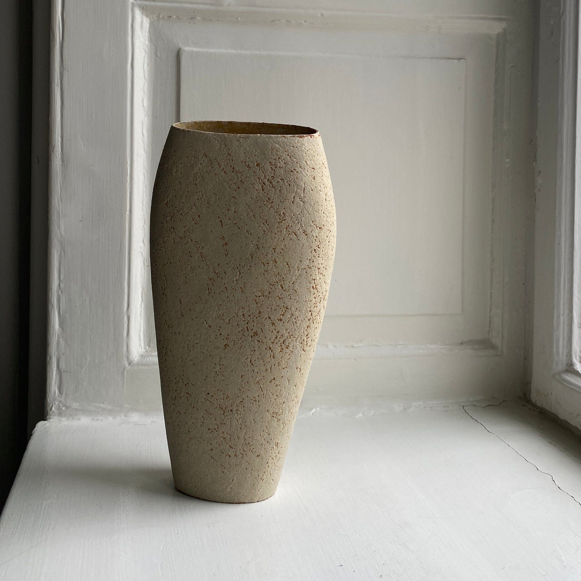 Untitled n°12/2024 vase Linda Ouhbi 