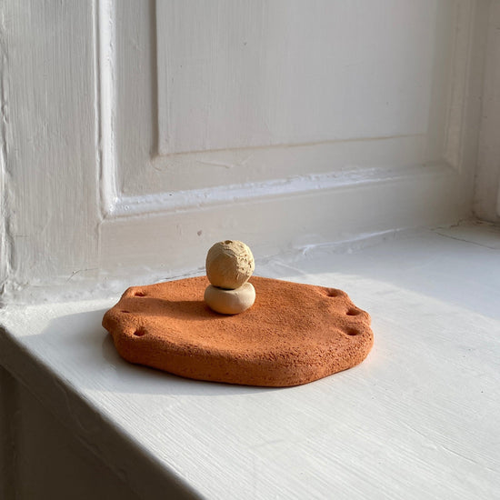 Small Earring Plate with ceramic balls - Terracotta, Atelier 1991, YONOBI