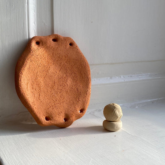 Small Earring Plate with ceramic balls - Terracotta, Atelier 1991, YONOBI