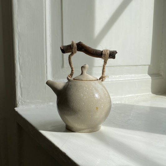 Unique Teapot in white clay teapot Haruka Ono 