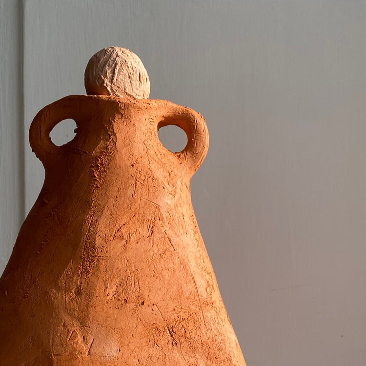 Two legged vessel with round ceramic ball - Terracotta, Atelier 1991, YONOBI