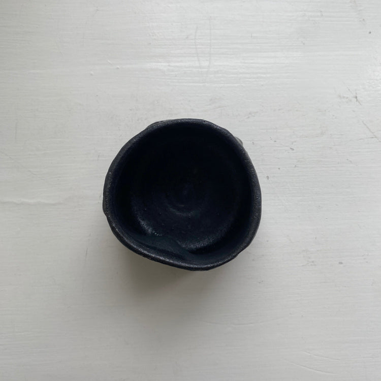 Yunomi Tea Cup - Black mug Saga Pottery 