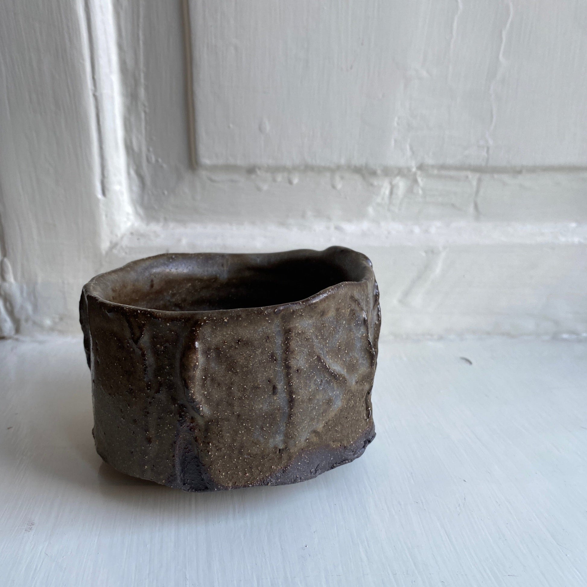 Handthrown Tea bowl - Unika - Black clay Cup Kristine Vedel Adeltoft 