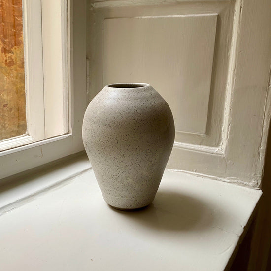 Unique Stoneware vase – Large Vase Tybo 