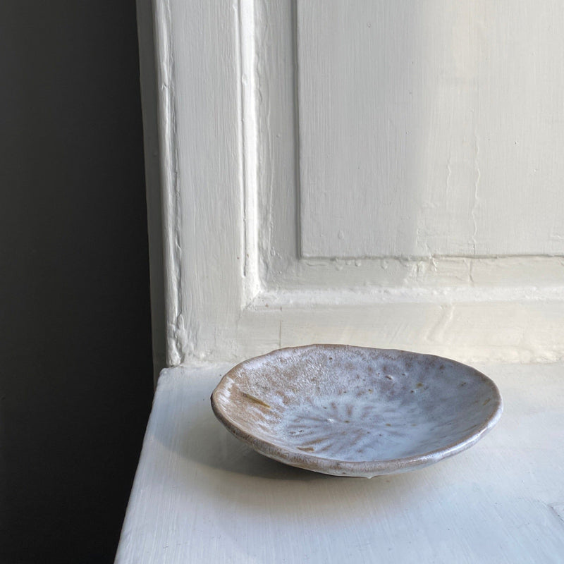 Hand-built small plate plate Nathalie Reocreux 
