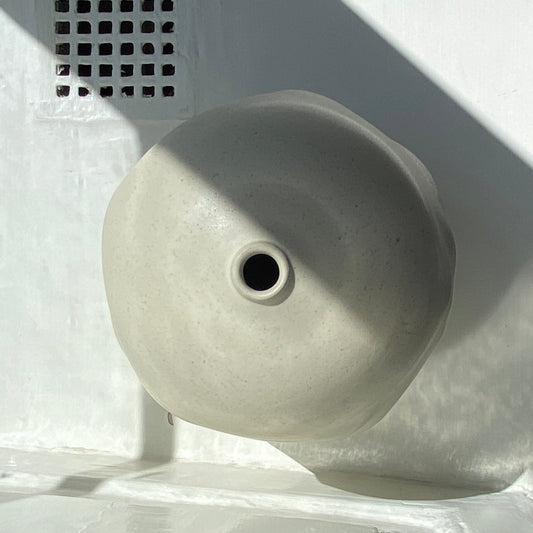 Stoneware Vase no. 1 vase Viki Weiland 