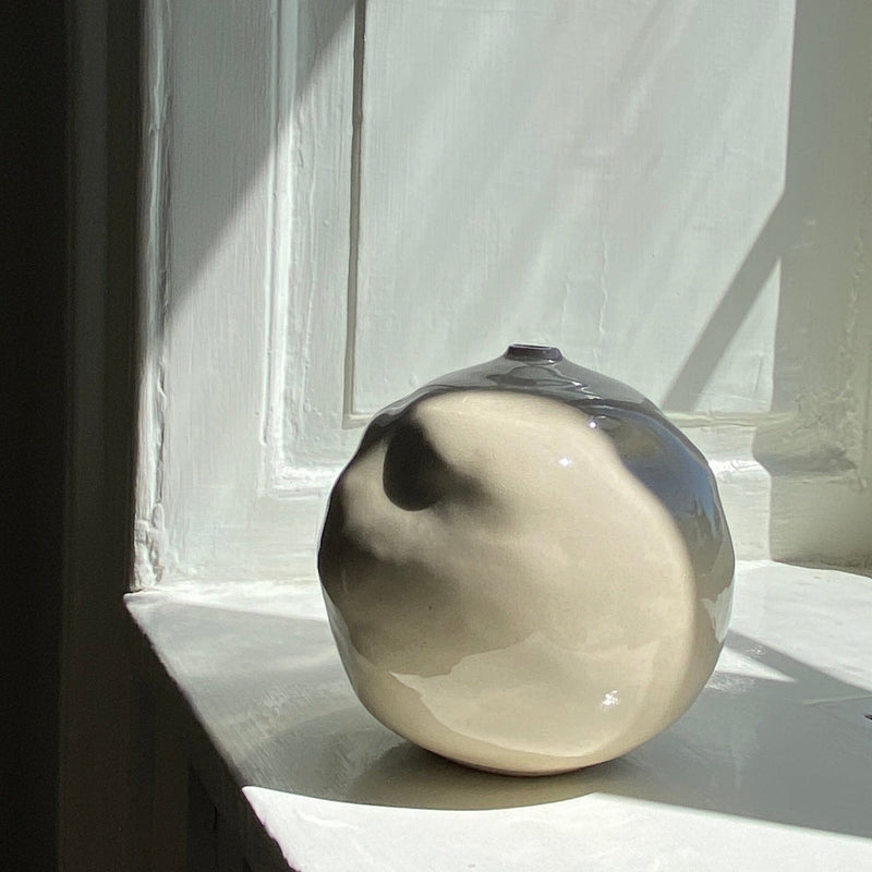 Stoneware Vase no. 2 vase Viki Weiland 