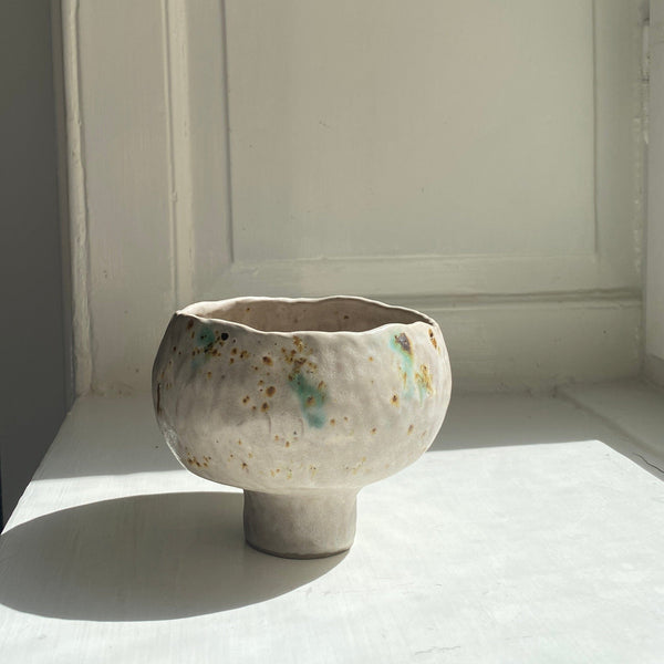 Ikebana Bowl – Gray with Sand and Copper Vase Malwina Kleparska 
