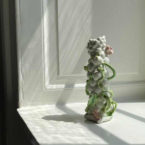 Unique porcelain candleholder - Atom candleholder Soyoung Hyun 