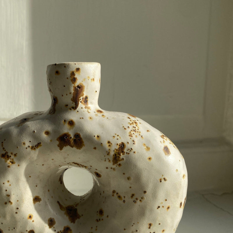 Candleholder – Bonewhite stoneware Vase Malwina Kleparska 