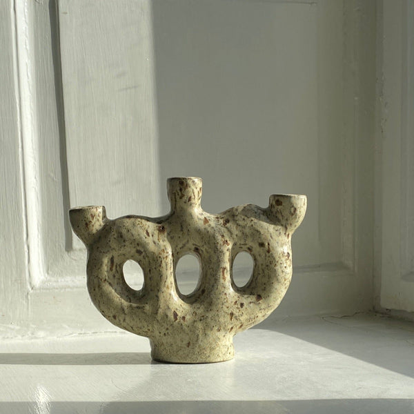 3-Arm Candleholder – Darkgray stoneware candleholder Malwina Kleparska 