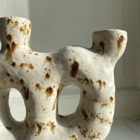 3-Arm Candleholder – Bonewhite stoneware candleholder Malwina Kleparska 