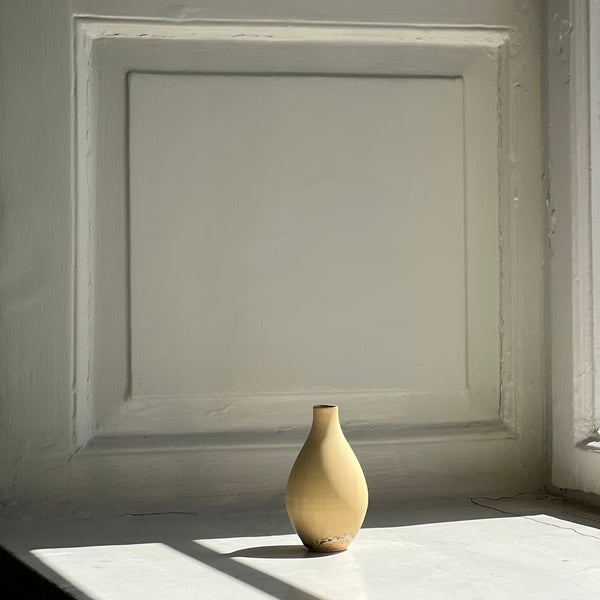 Small unique vase no 19 Vase Ryuji Iwasaki 