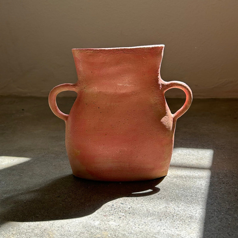 Unique vase - Petit vase papillon in pink Vase Pascale Zintzen 