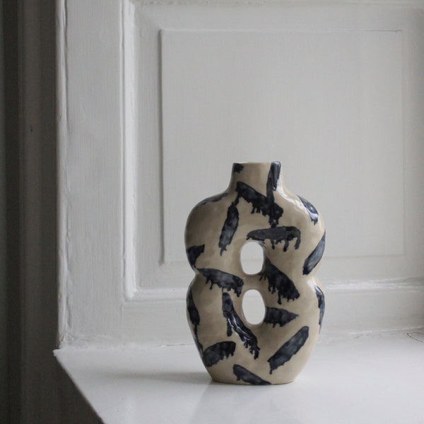 Bone White Vase with two holes and oxide decor, Malwina Kleparska - 