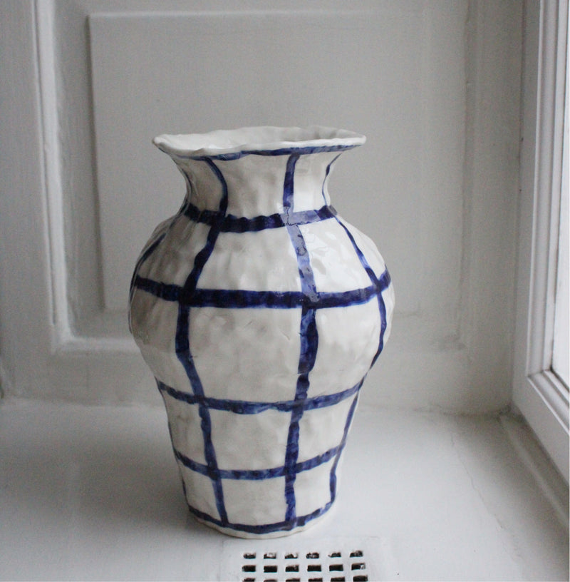 Coiled Porcelain Vase - no. 2, Caroline Harrius - 