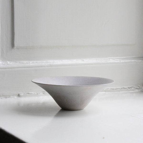 Conical bowl, Makoto Saito - 