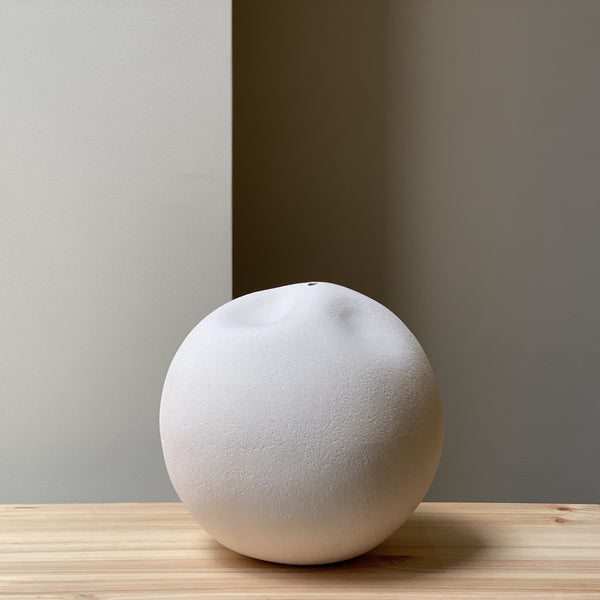 Medium Soft Moon - White, Laura Pasquino - 